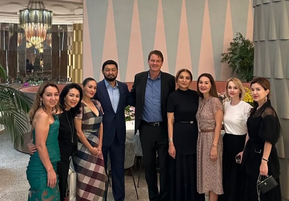 People celebrating the launch of the UN Global Compact and the launch of the Central Asia Country Network 